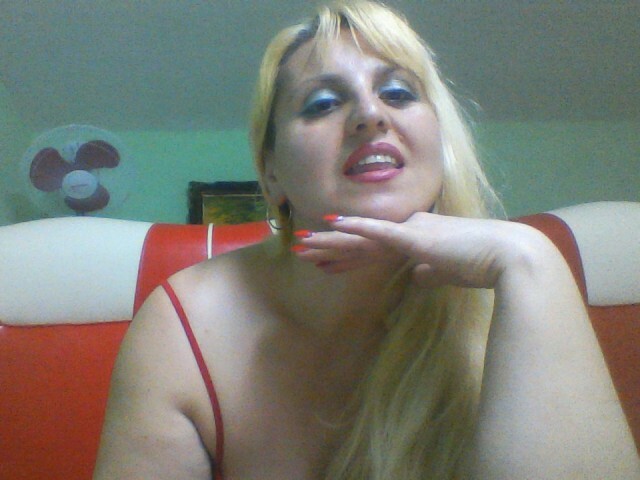 Image of cam model bellamaia from XCams