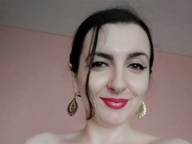 Image of cam model xSweetMollyx from XCams