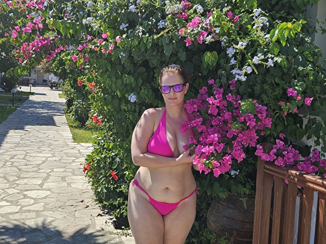 CurvyRose foto 3