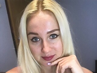 IamHotBlonde
