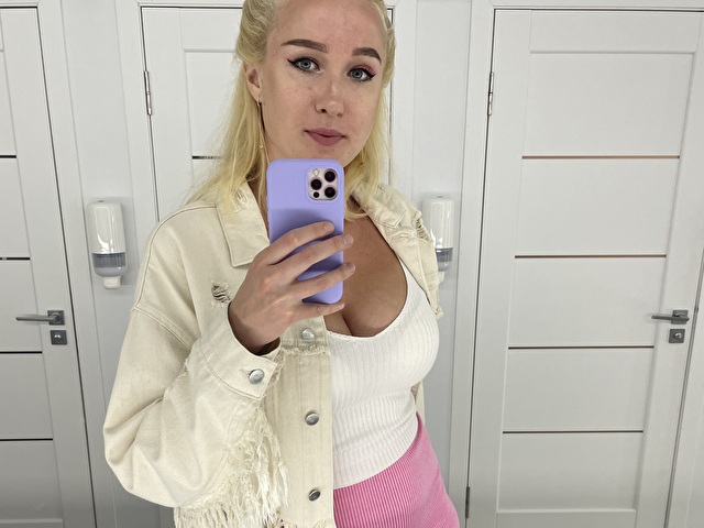 IamHotBlonde foto 2