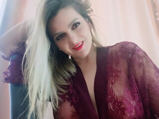 Sexy webcam show met douceamelia