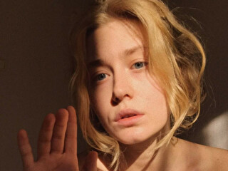 Juniehornie - sexcam