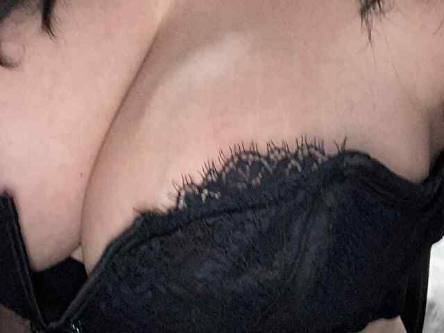 alicia2hot picture 4