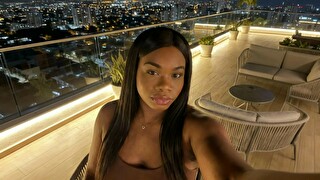 Sexcam avec coralbrowwn