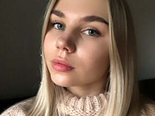 lillyxShow
