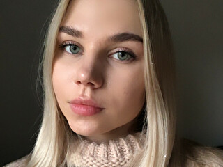 lillyxShow