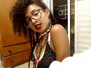 courtneyleoa