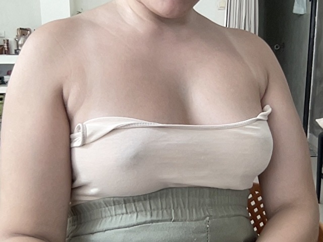 LittleLily28 Anal Livecam - Photo 5/5