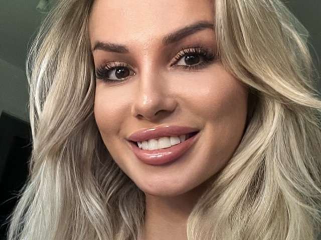 Corneliaa22 Webcam Sex Direct