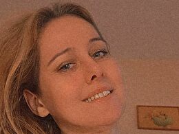 Squirtymaya - sexcam