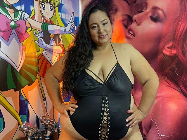 TitsMature online photo 3