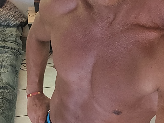Toyboy88 online foto 3