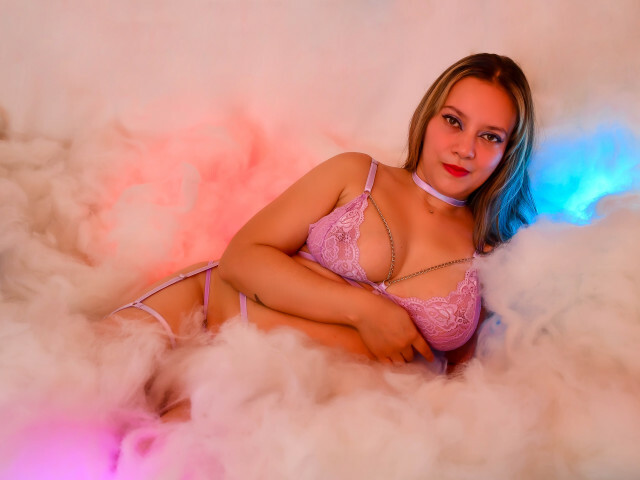Hot webcam sex with KeylaMorgan