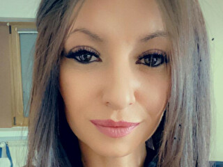 PrettyAriana