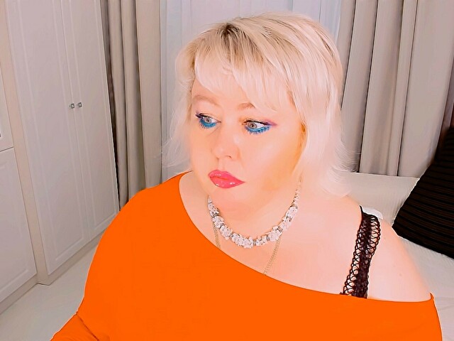 HugeBooobs preview 1