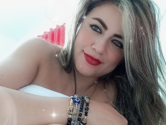 AmandaLeeon op livecamsex.be