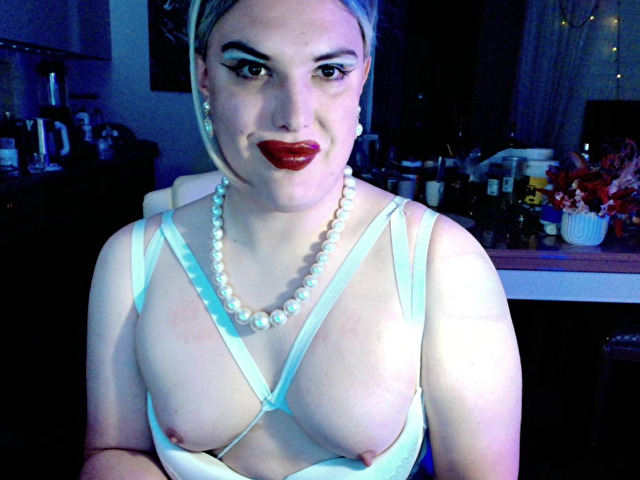 SarinaTS preview 4