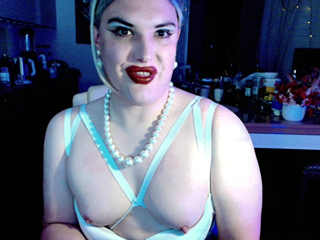 SarinaTS preview 5