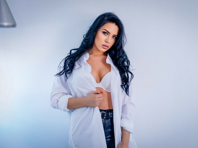 SophiaReyez Blowjob XXX Cams - Photo 7/8