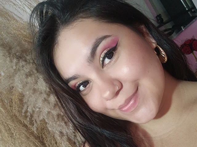 NicoletRios online photo 1