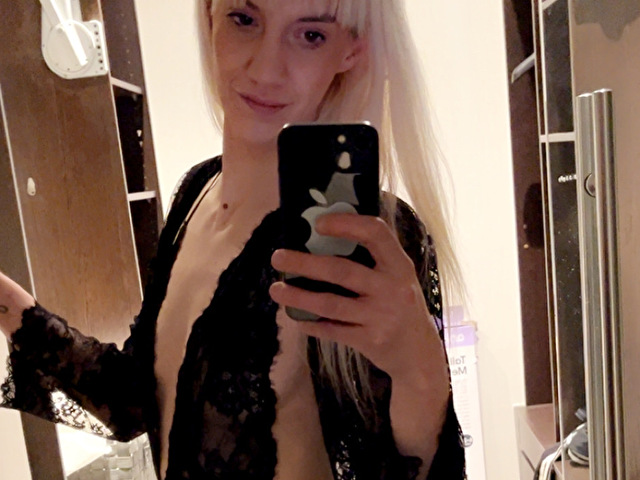 Khloestahr online picture 1