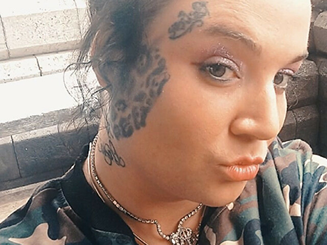Carodiamondd online picture 3