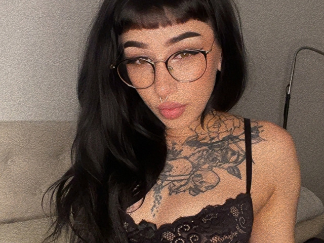 LilithLux Anal en Webcam Live
