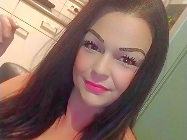 Latoyaa profile