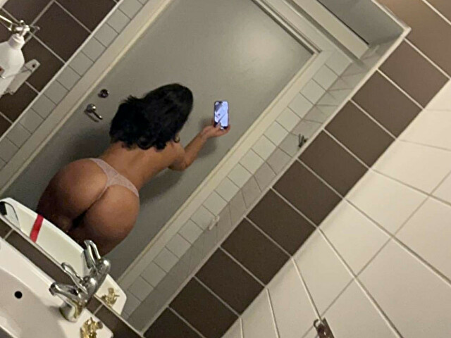 Lolliss69 Anal en Webcam Live - Photo 4/5