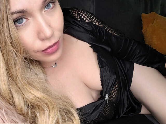 Geile webcamsex met LunaLi