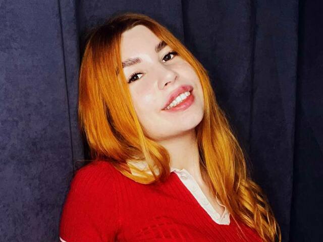 EllaNuar Seins Liveshow