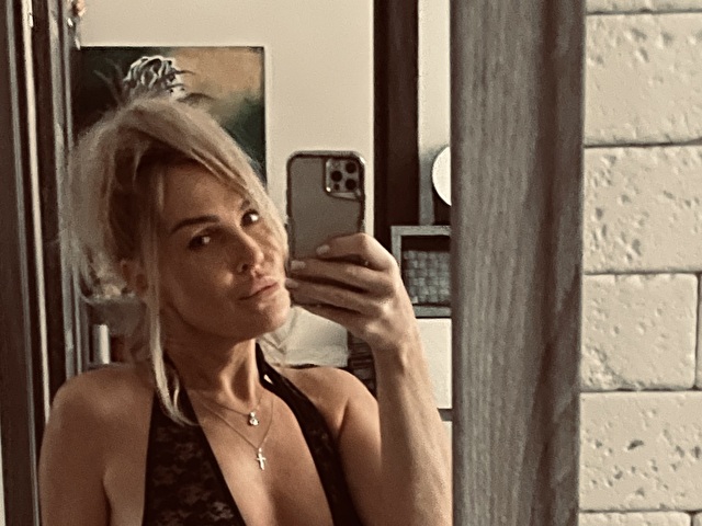 FrauMichelle picture 4