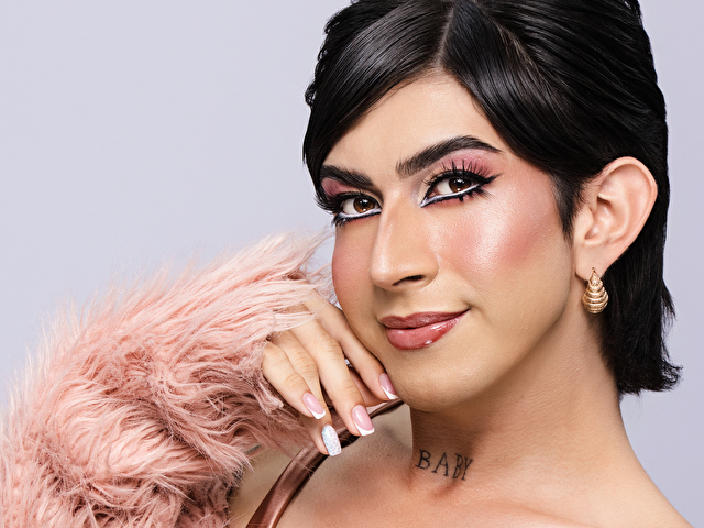 MayaTaylor picture 1