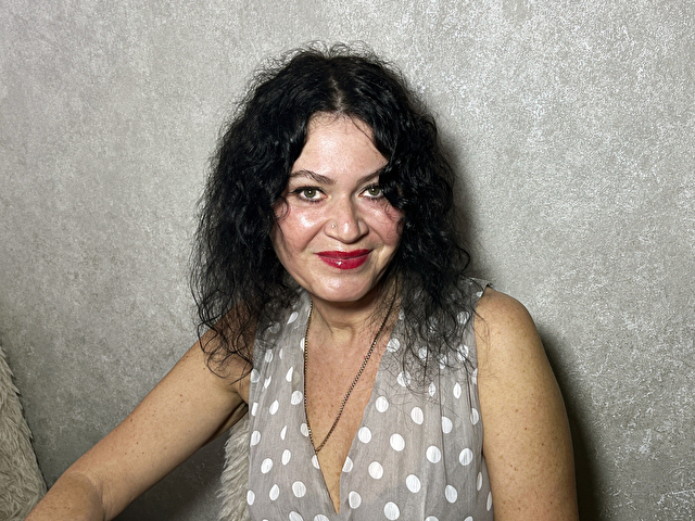 MonicaBella online picture 1