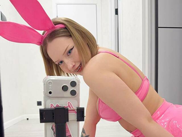 LuxuryCutie Anal Livecam - Photo 36/36