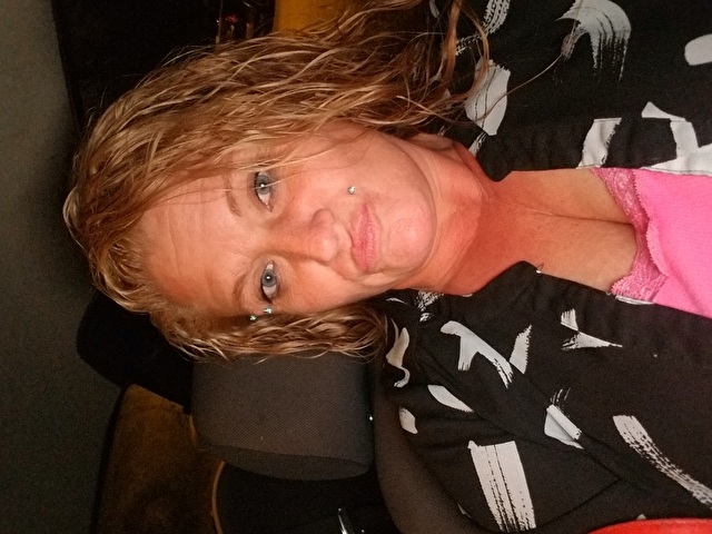 Countrycunt Selfie Gallery