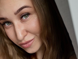 Caroline26