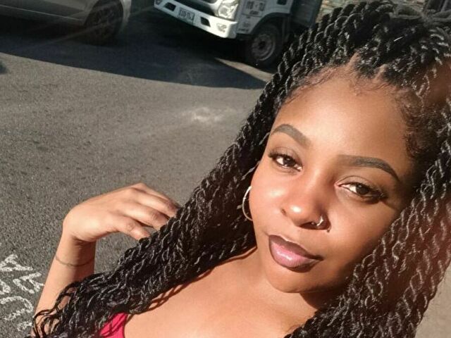 Neferecharlt online foto 1