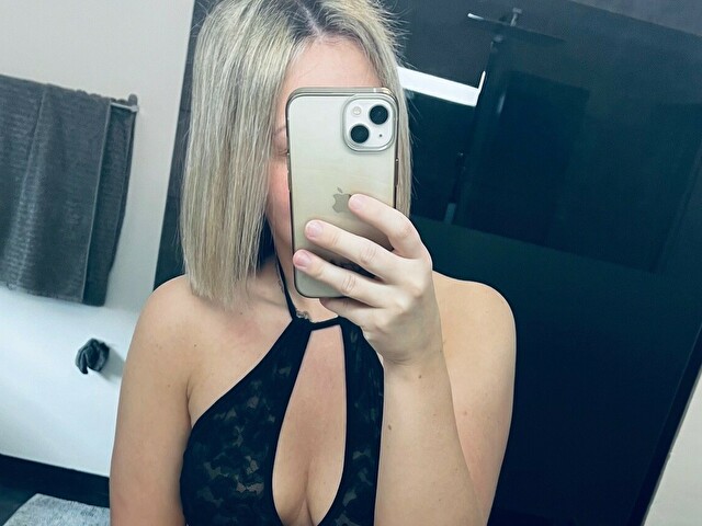 MISSerotic online photo 2