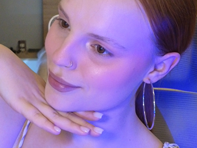 AgataMoons Webcam Porno Live