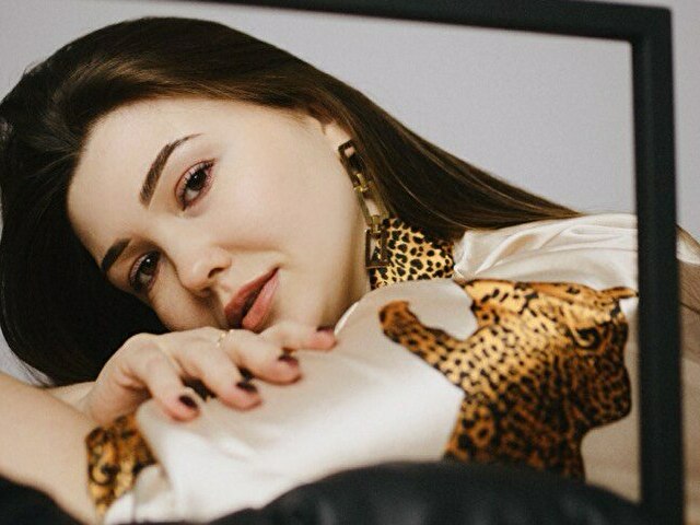 CharmingTati online picture 1