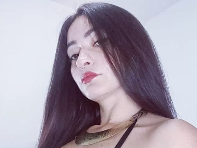 LunaVelvet online foto 3