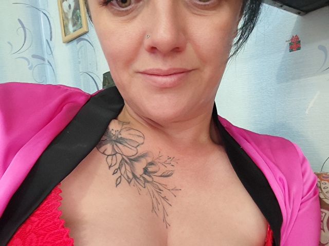 Tatoogerl online picture 1