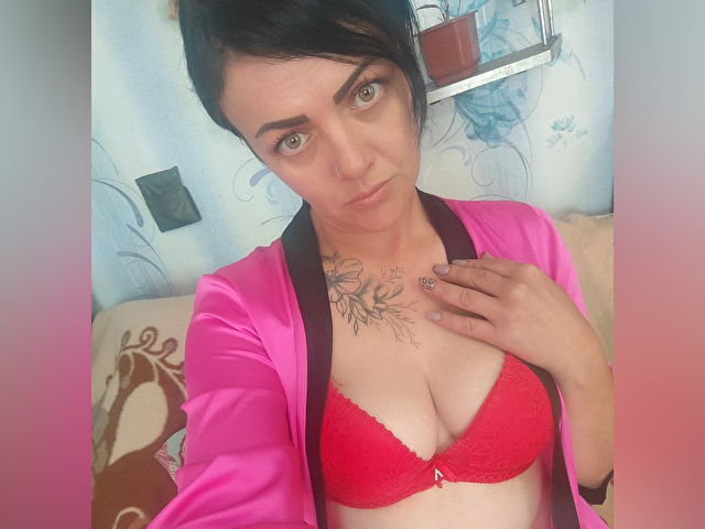 Tatoogerl online picture 3