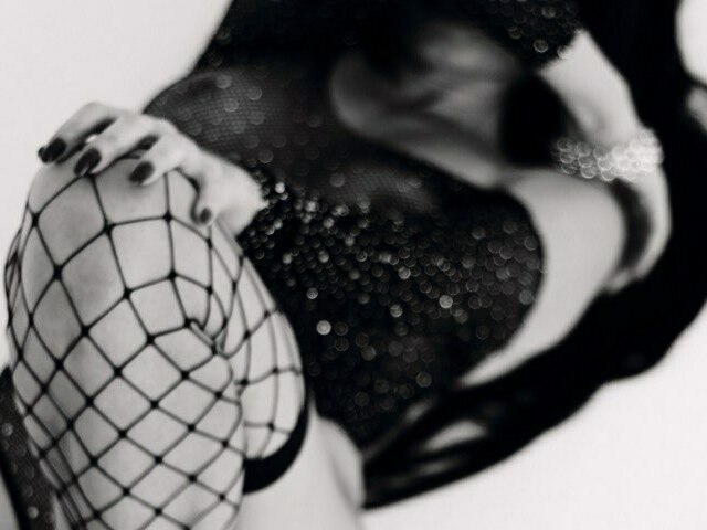 LaylaLoverss Anal Livecam - Photo 7/11