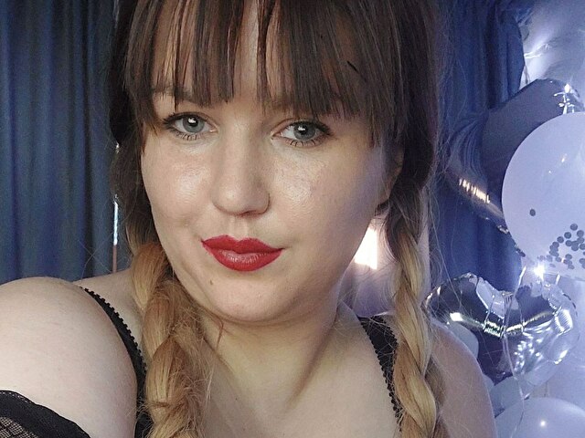 MiaFoxisJa online picture 1