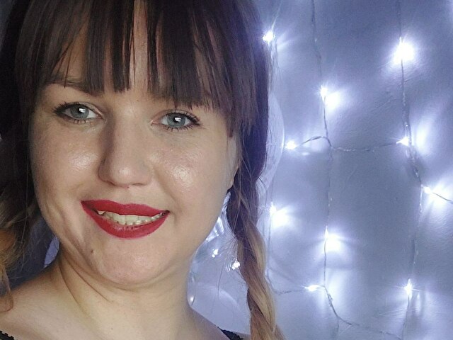 MiaFoxisJa online picture 2