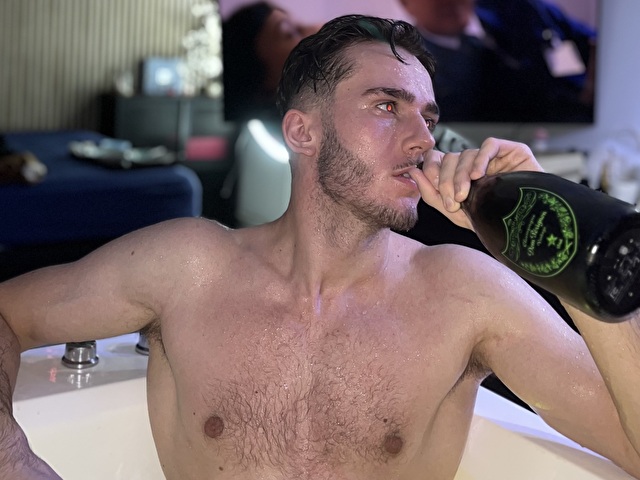 NakedMolly