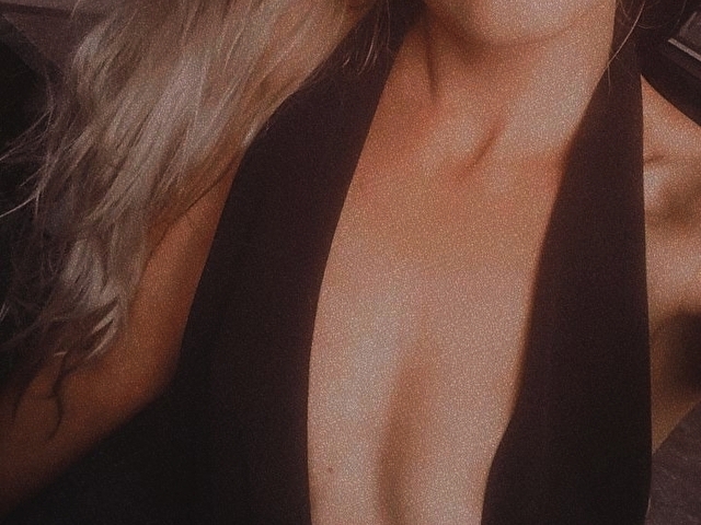 Xfryskfamke online foto 1